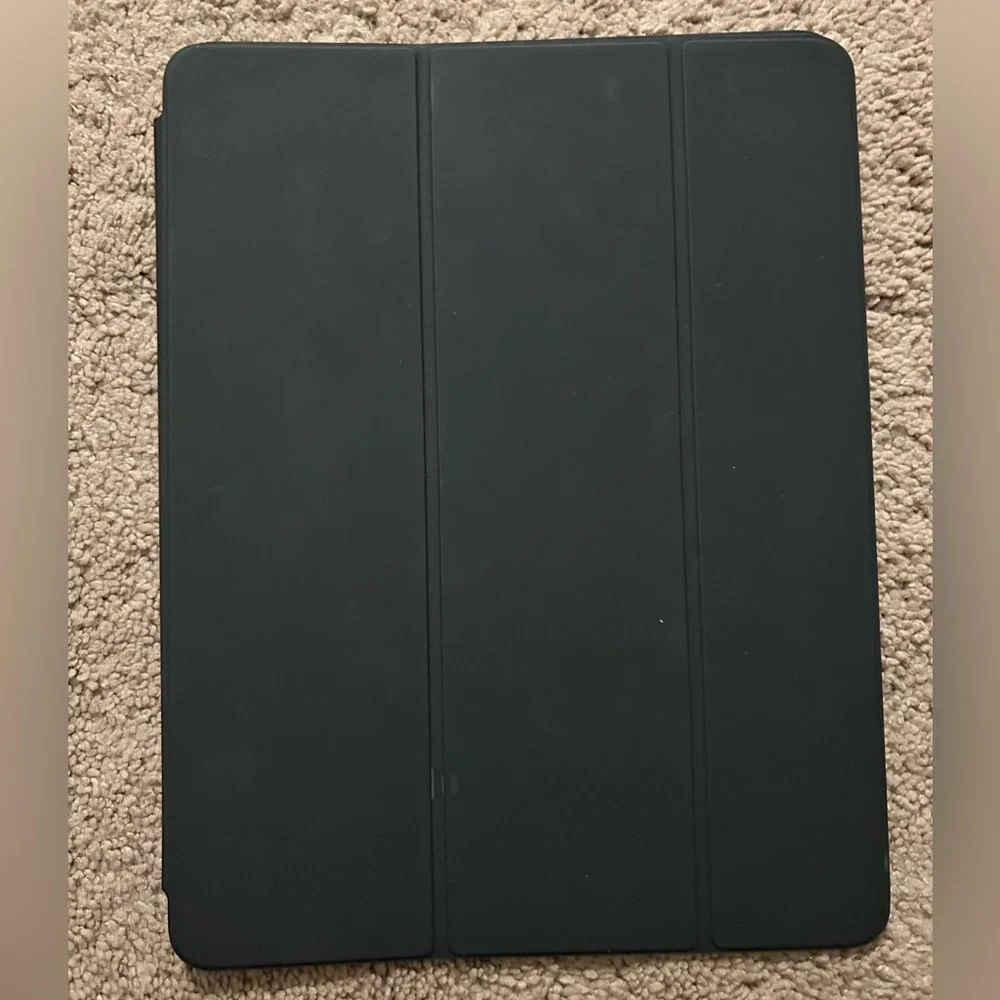 Apple iPad Pro Smart Folio 12.9 inch 6th Generation